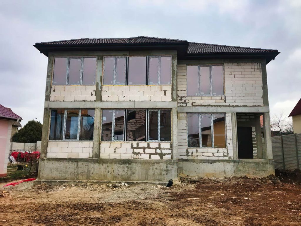 СТРОИТЕЛЬСТВО ДОМОВ — СевСтрой Бригада Готовый коттедж под ключ в Севастополе