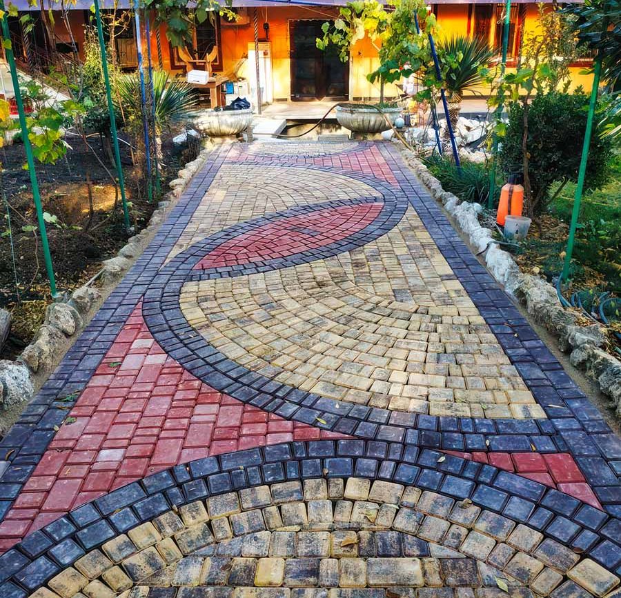 Дорожная плитка в Гагаринском районе Севастополя