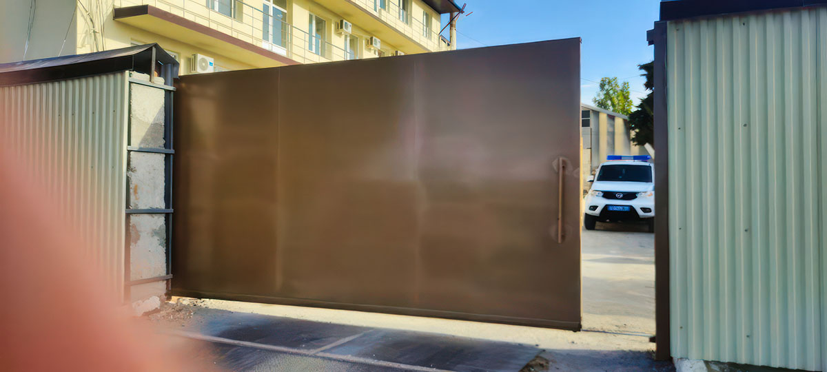 МЕТАЛЛОКОНСТРУКЦИИ — СевСтрой Бригада Ограждение частной территории в Крыму