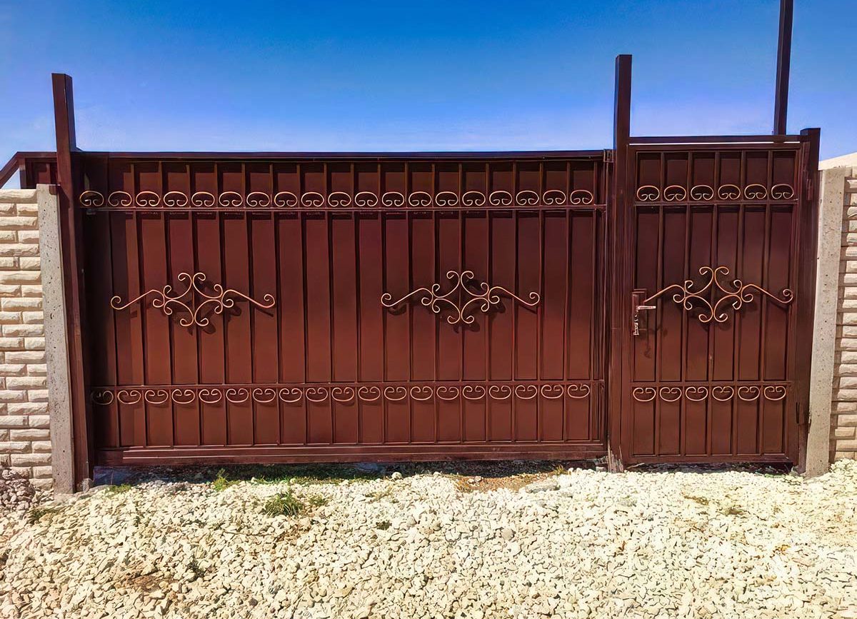 МЕТАЛЛОКОНСТРУКЦИИ — СевСтрой Бригада Металлический забор в Севастополе