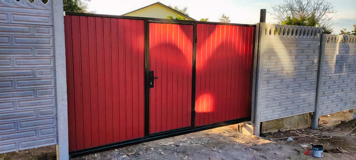 МЕТАЛЛОКОНСТРУКЦИИ — СевСтрой Бригада Забор по периметру участка в Крыму