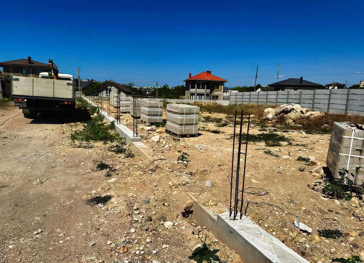 БЕТОННЫЕ ЗАБОРЫ — СевСтрой Бригада Бетонные заборы для частного дома